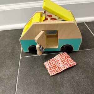 Lovevery Wooden Camper Van with Locking Door Free Spirit Play Kit